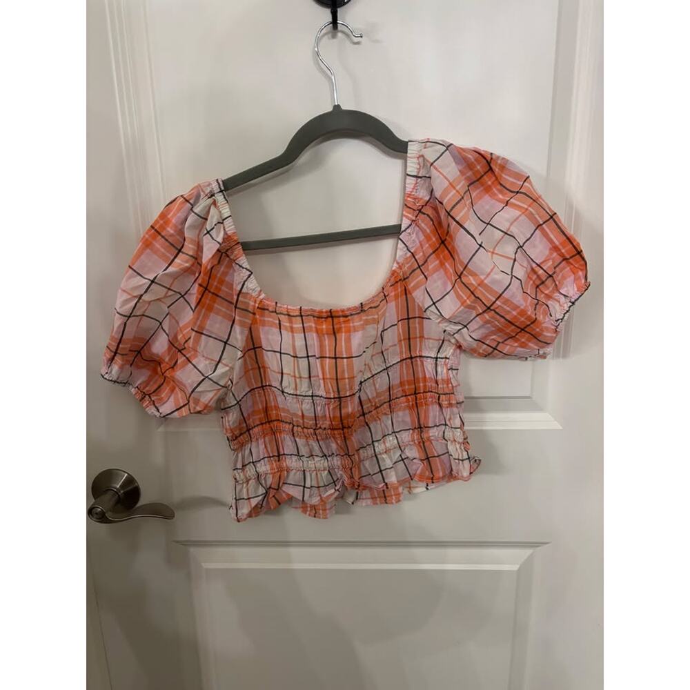 Smocked Ruffle Crop Top - Picture 2 of 3